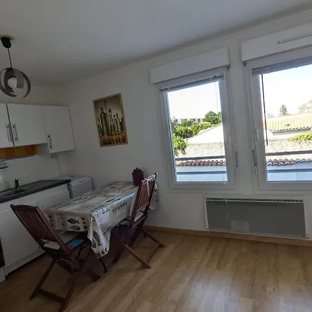 Charming Of 23 M2 In Apartment *