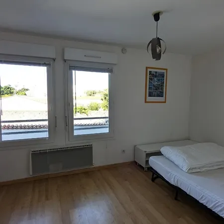 Charming Of 23 M2 In La Rochelle (Charente-Maritime)