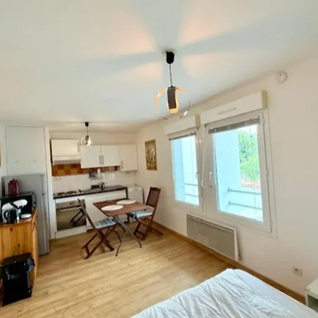 Charming Of 23 M2 In Apartment
